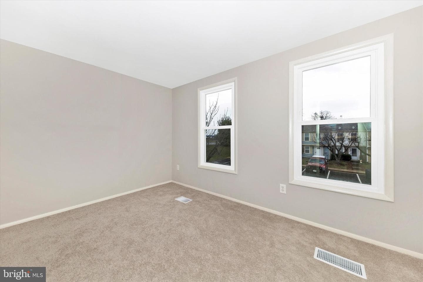 5818 Drawbridge Court photo 20