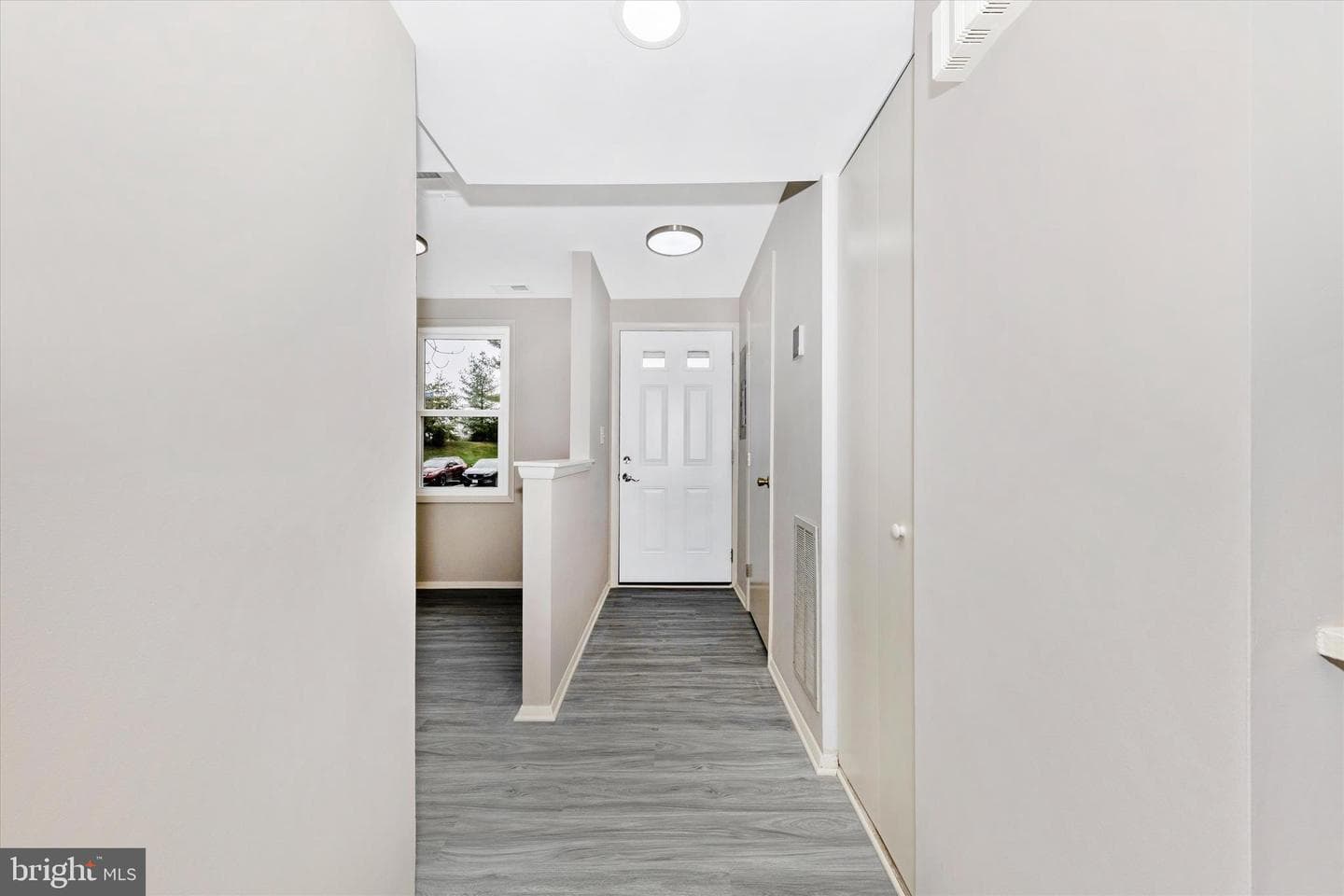 5818 Drawbridge Court photo 5