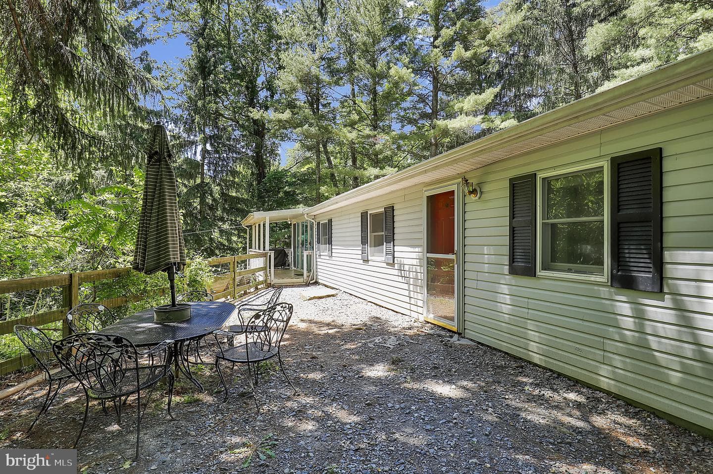 10856 Wolfsville Road photo 2