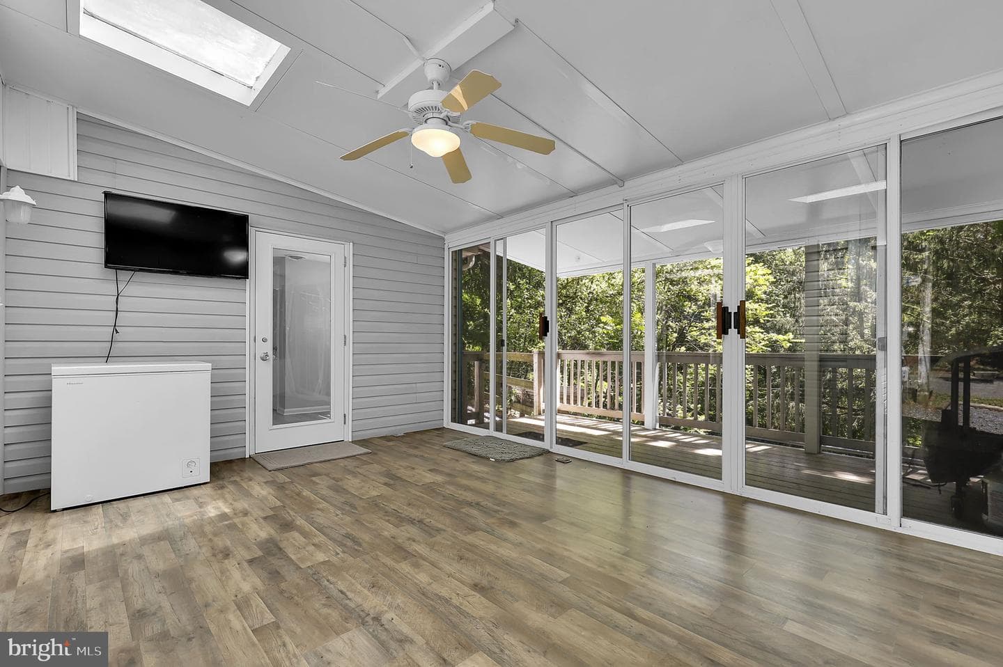 10856 Wolfsville Road photo 27