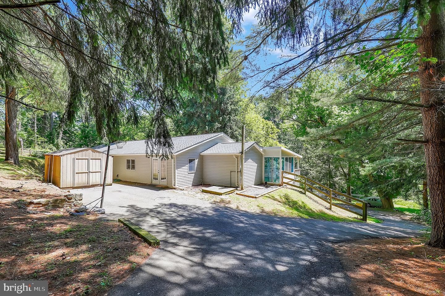 10856 Wolfsville Road photo 33