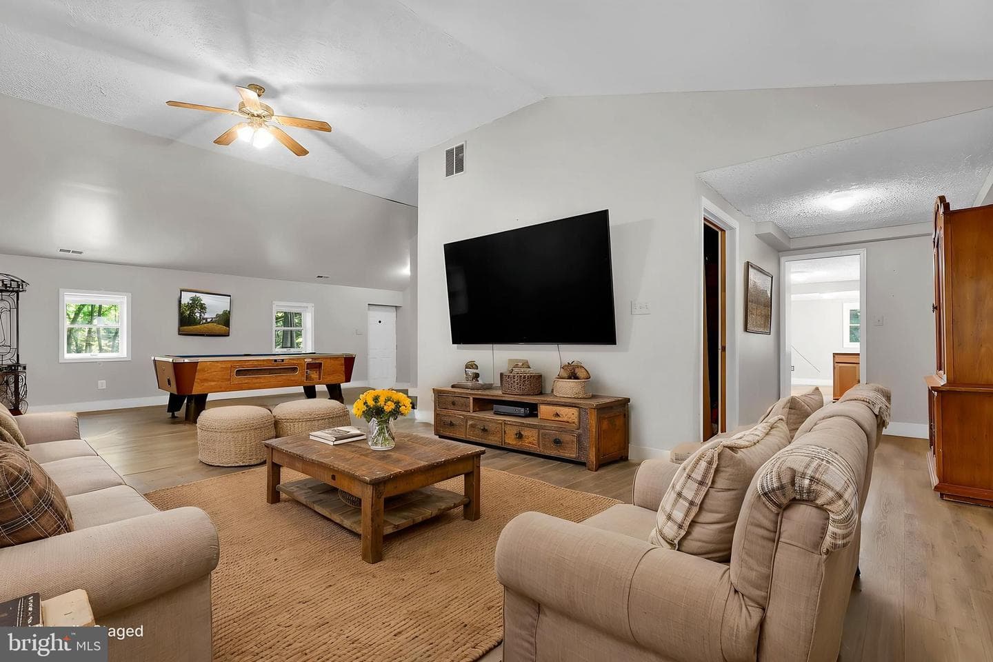 10856 Wolfsville Road photo 7