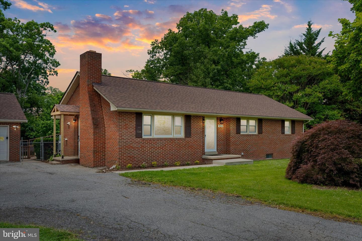 7052 Linganore Road photo 2