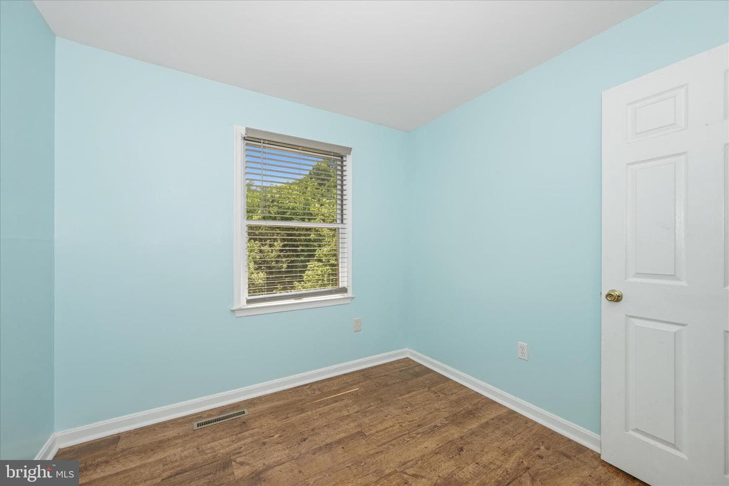 6627 E Beach Drive photo 27