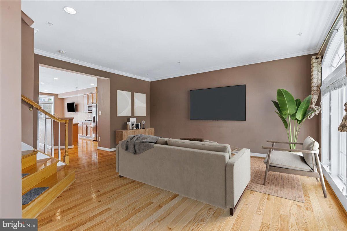 9393 Penrose Street photo 15