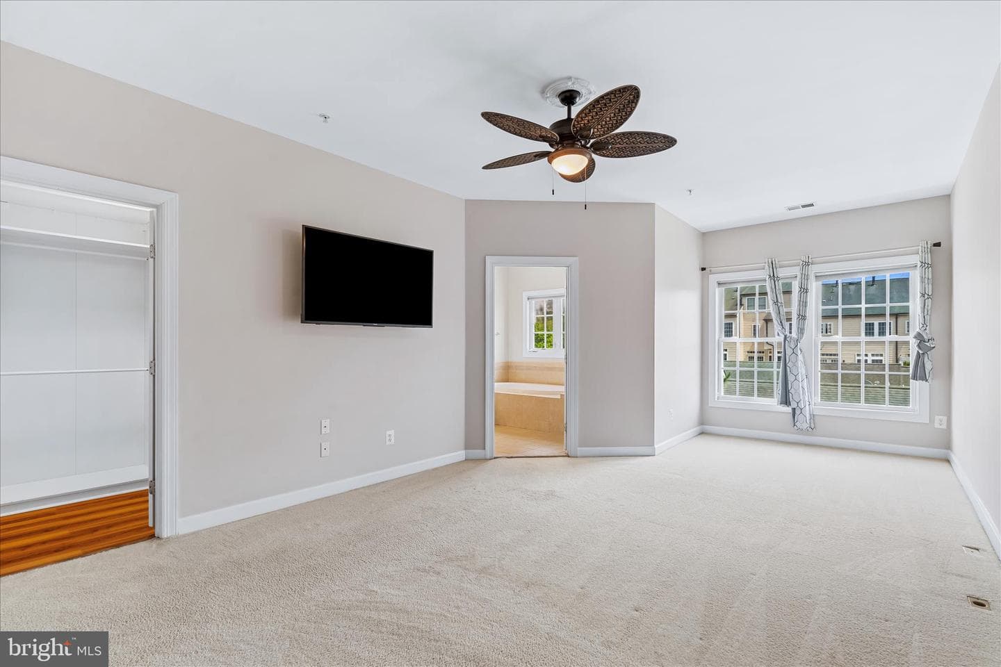9393 Penrose Street photo 21