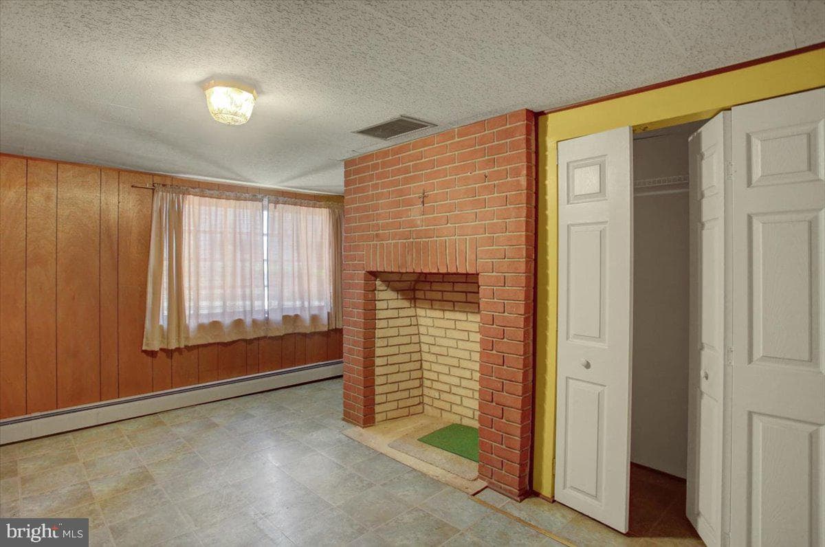 324 E Main Street photo 21