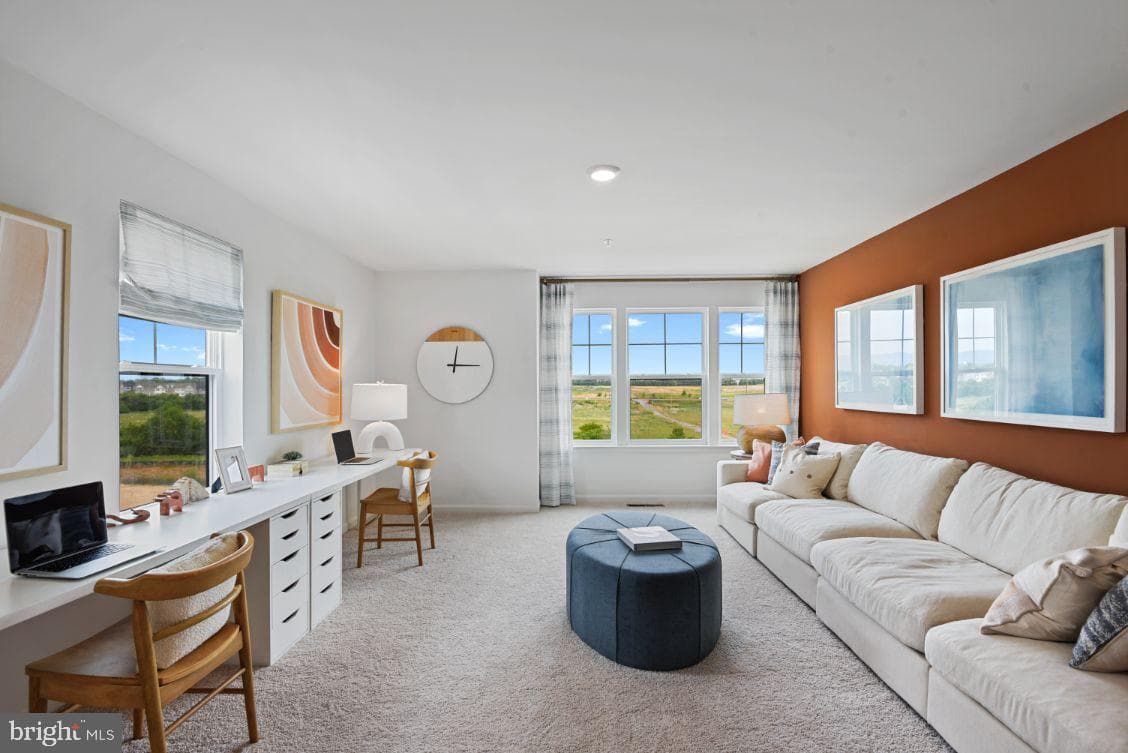 472 Ensemble Way photo 22