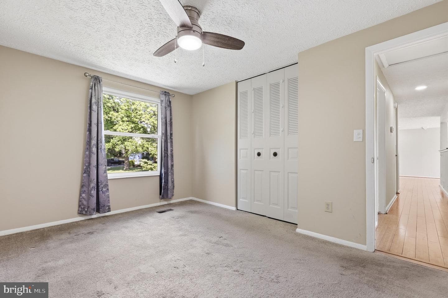 5690 Pebble Drive photo 24