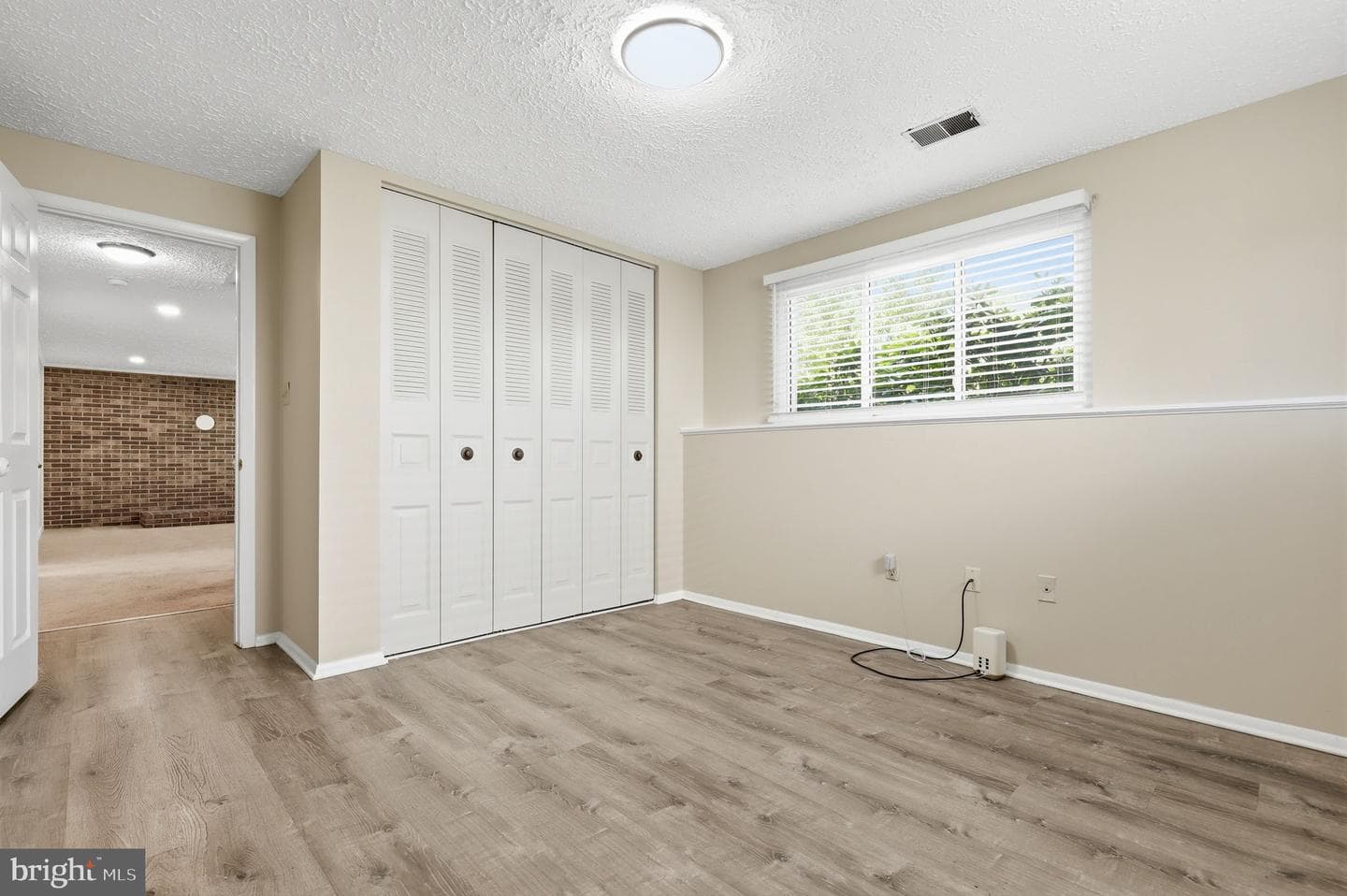 5690 Pebble Drive photo 27
