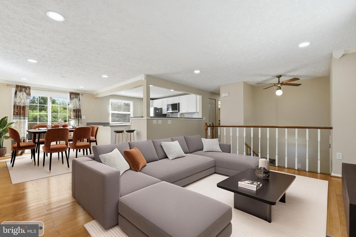 5690 Pebble Drive photo 4
