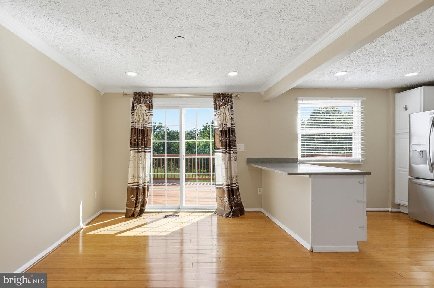 5690 Pebble Drive photo 9