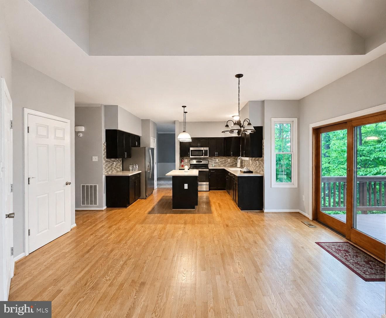 10918 Oakcrest Circle photo 22