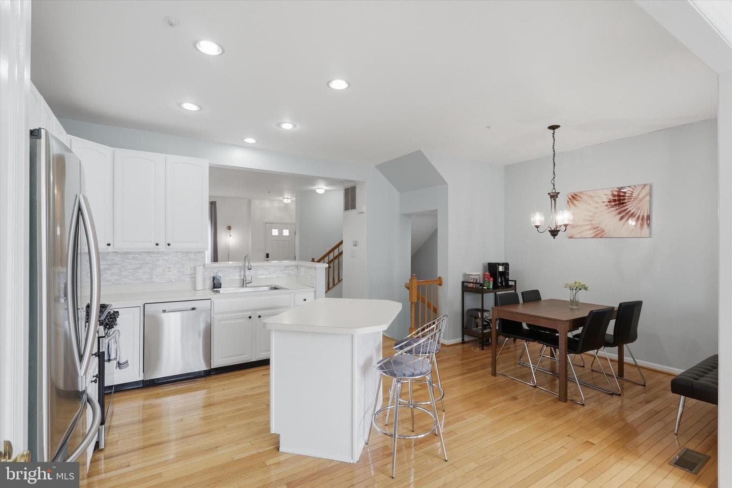 1741 Emory Street photo 9