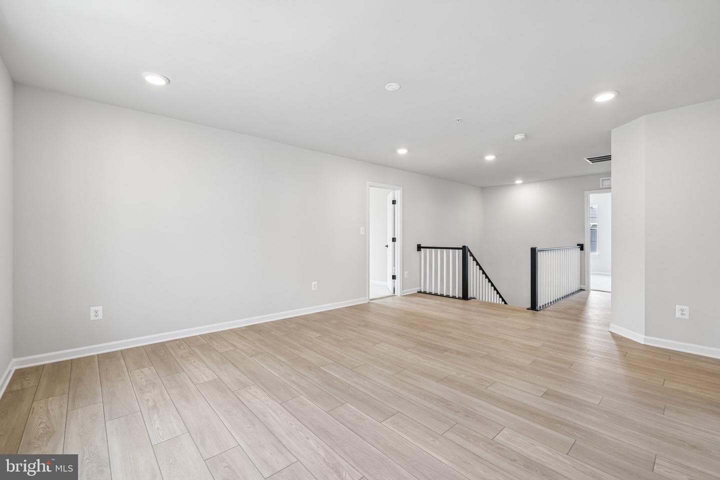 1100 Reagans Road photo 30