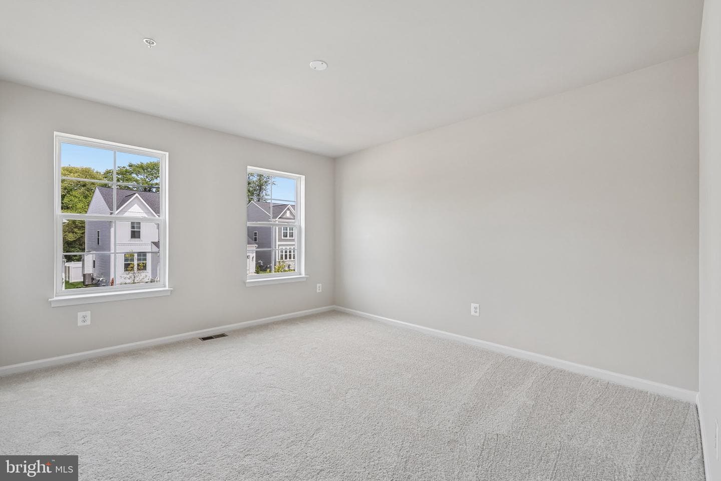 1100 Reagans Road photo 32