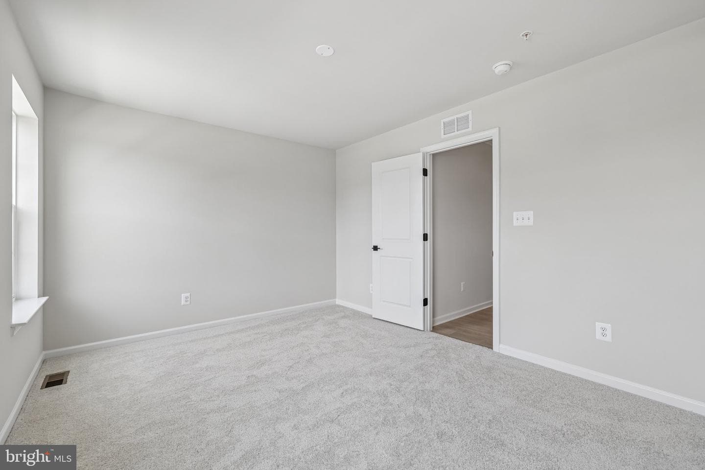 1100 Reagans Road photo 33