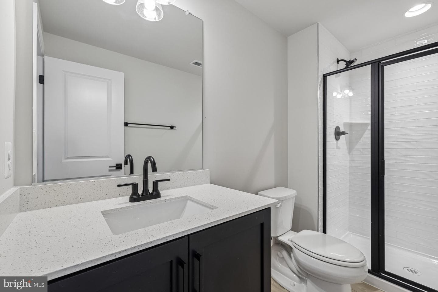 1100 Reagans Road photo 35