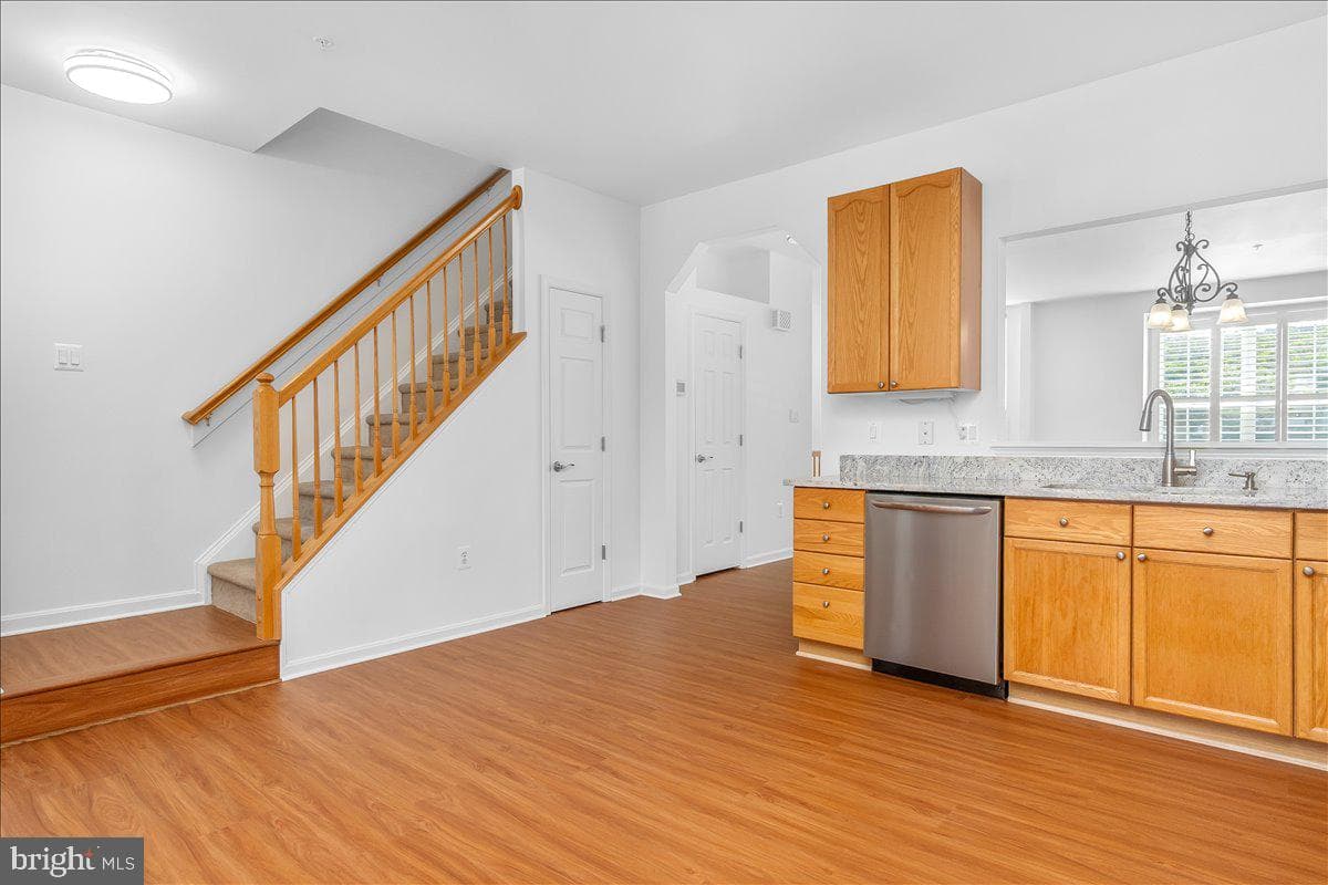 6584 Duncan Place photo 15