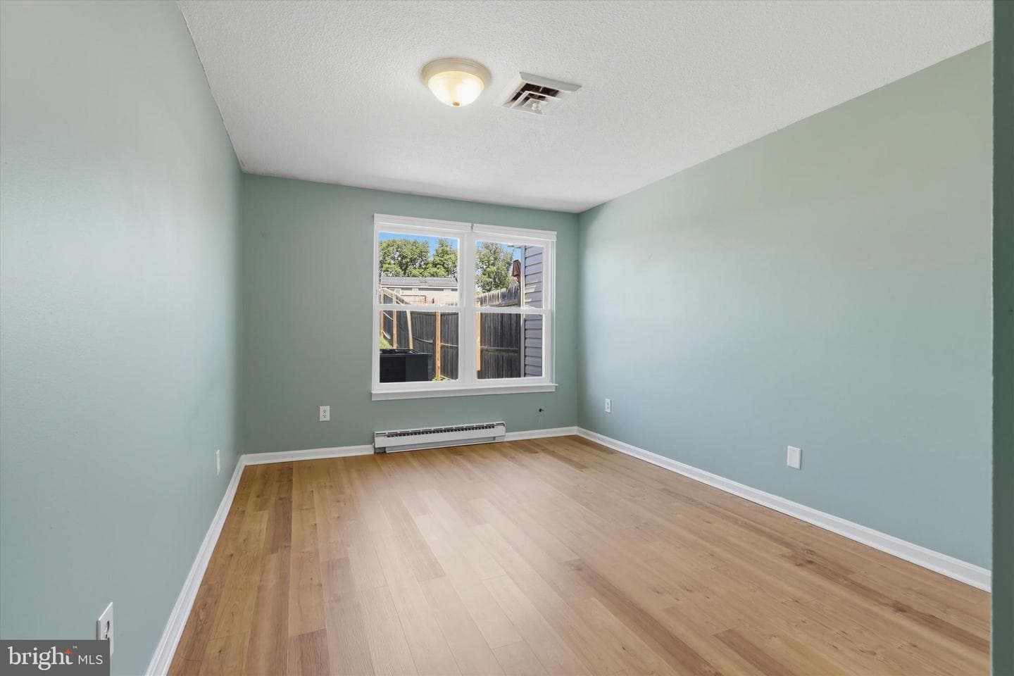 819 Chadwick Circle photo 12
