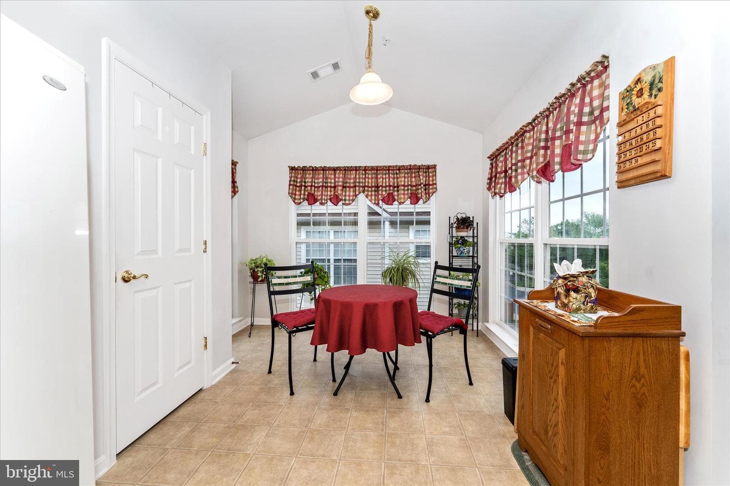 2513 Shelley Cir 9 3D photo 16