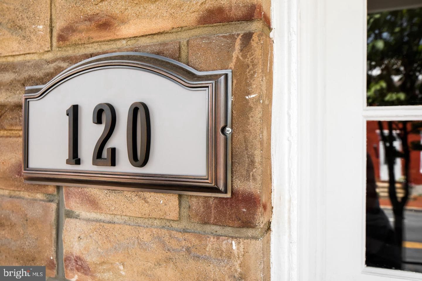 120 W All Saints Street photo 2