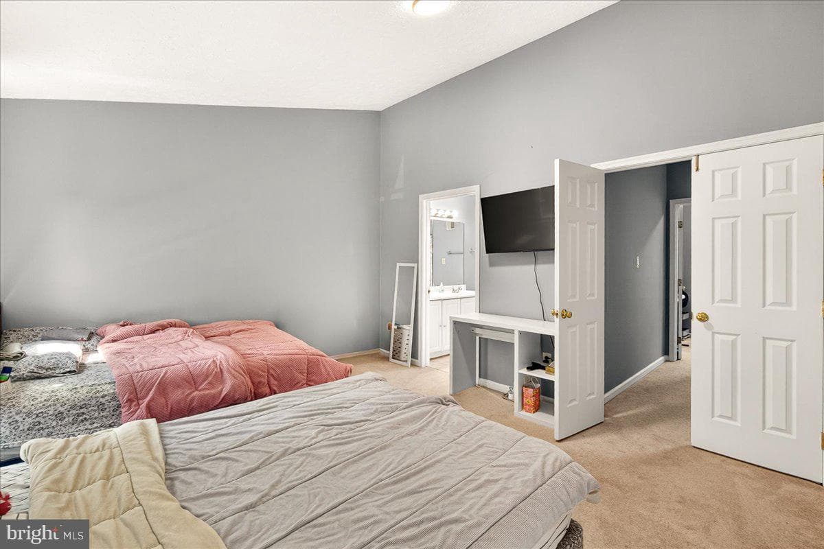 5534 Foxhall Court photo 25