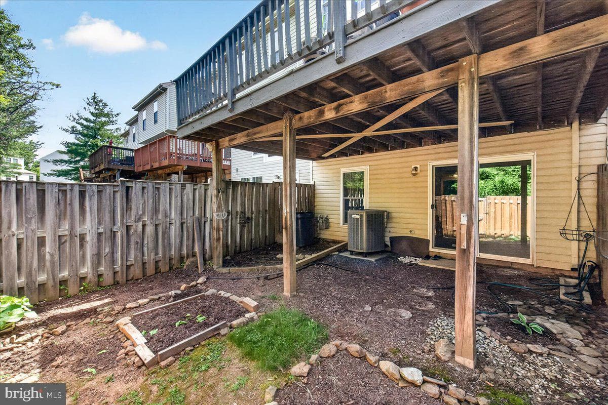 5534 Foxhall Court photo 40