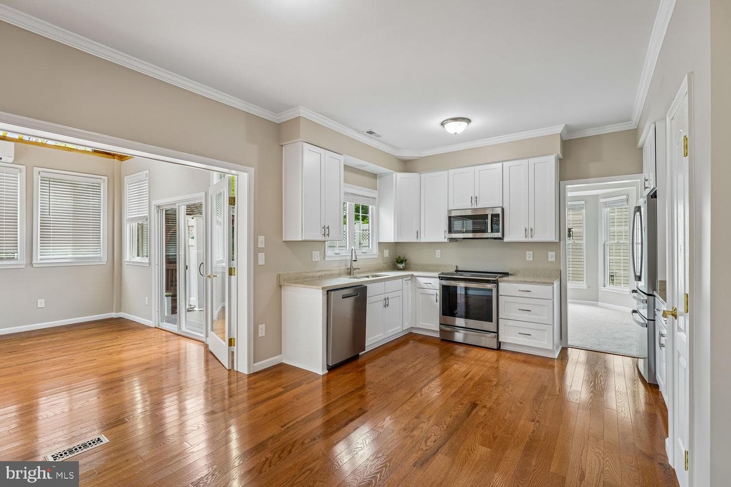 9035 Allington Manor Circle W photo 11