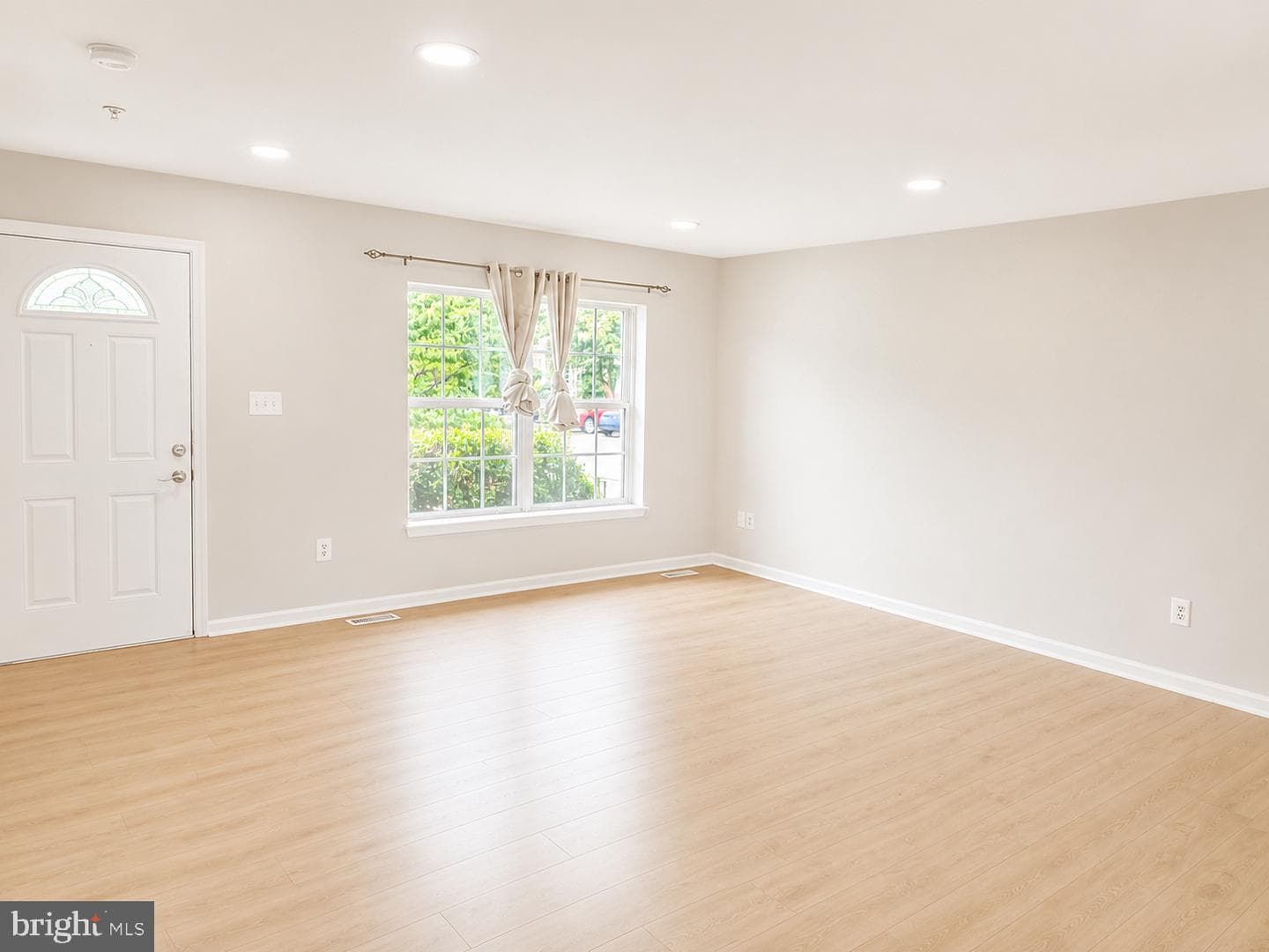 5789 Katsura Court photo 4