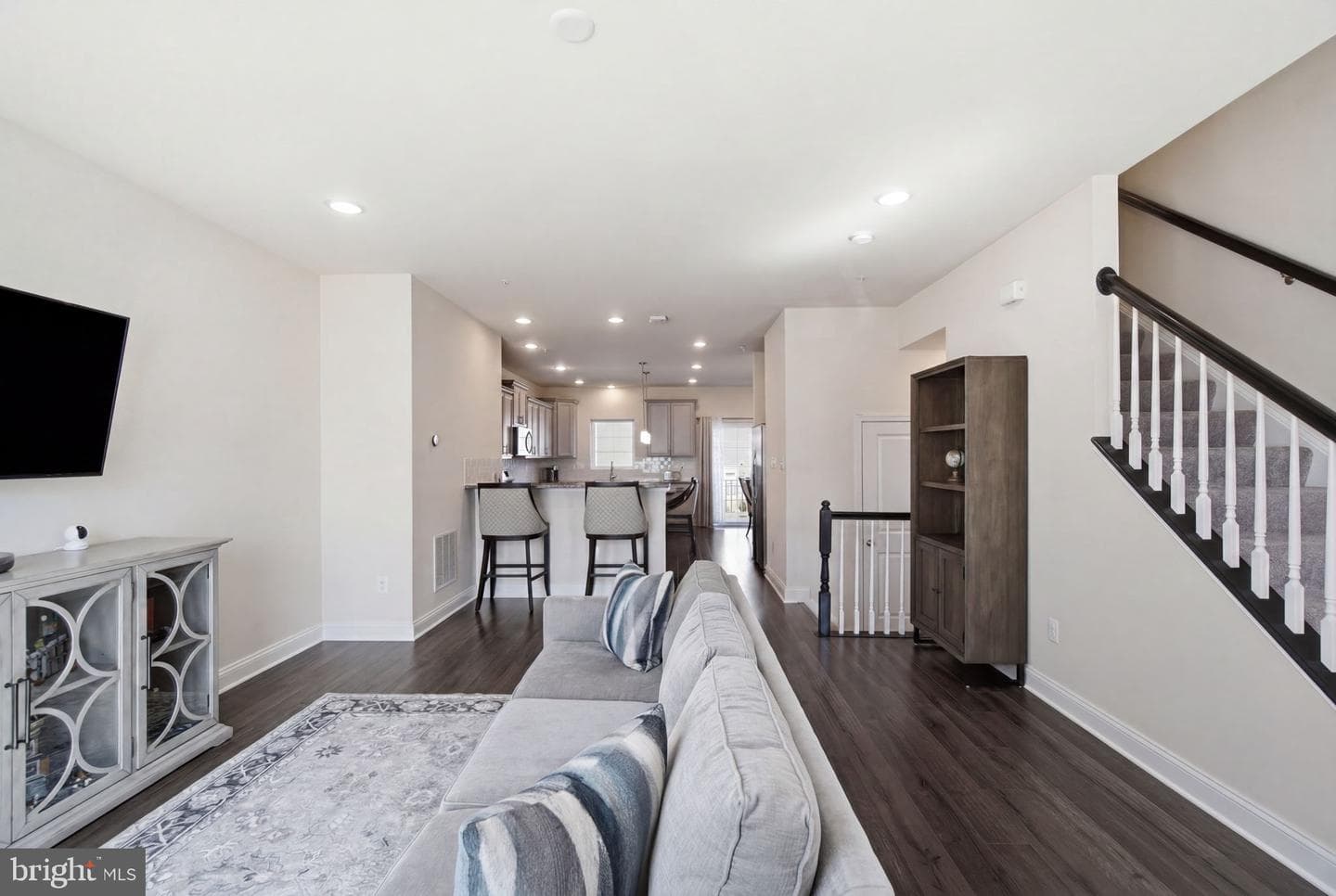 5066 Judicial Way photo 8