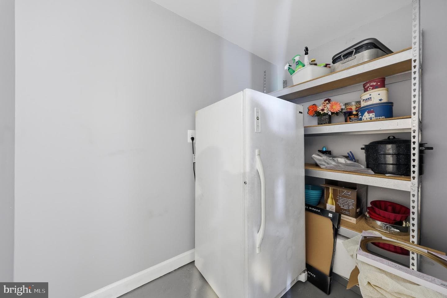 9150 Kenway Lane photo 34