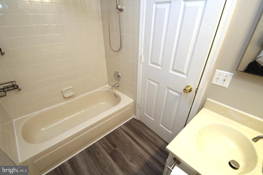 2112 Whitehall Road #2c photo 15