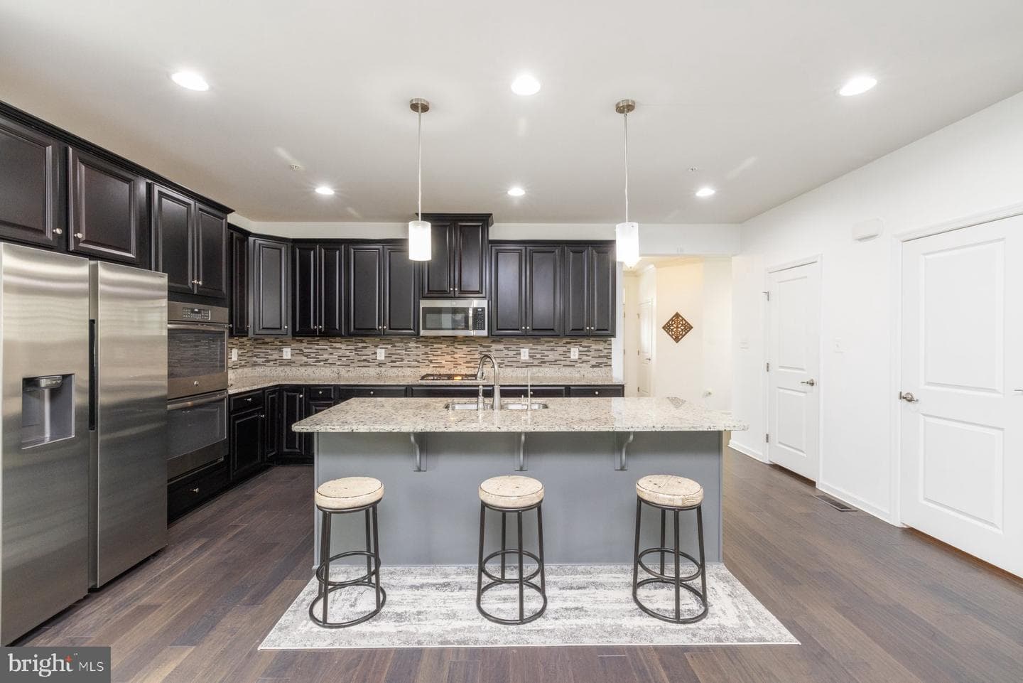 5861 Oakdale Village Road photo 3