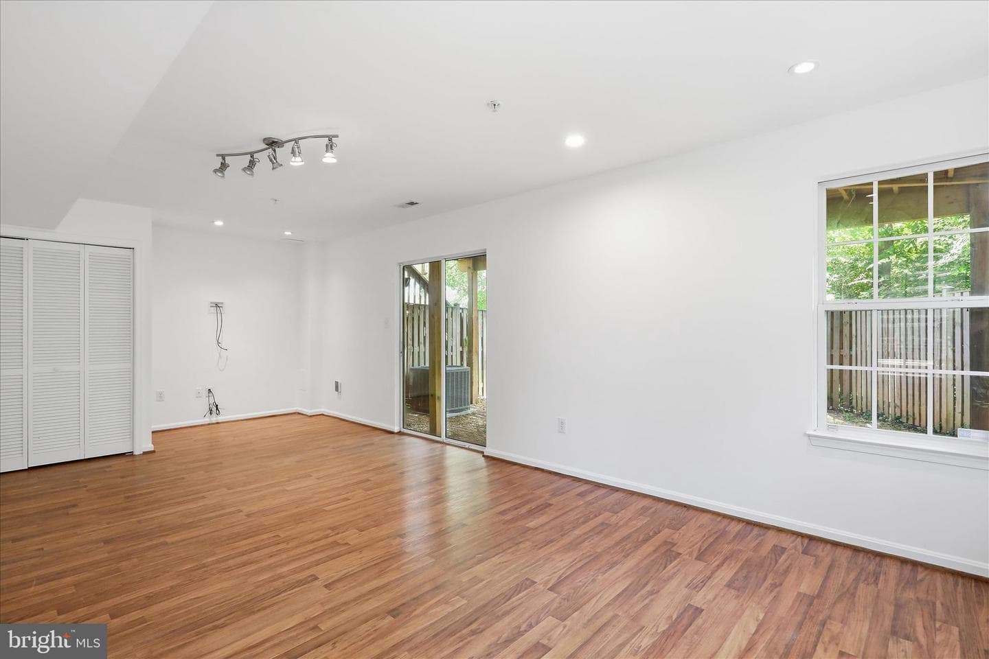 114 Lavenport Circle photo 14