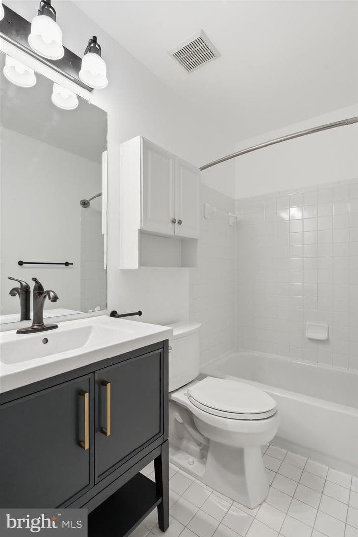 114 Lavenport Circle photo 32