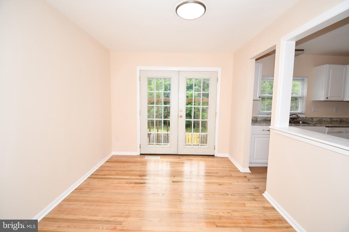 1666 Colonial Way photo 15