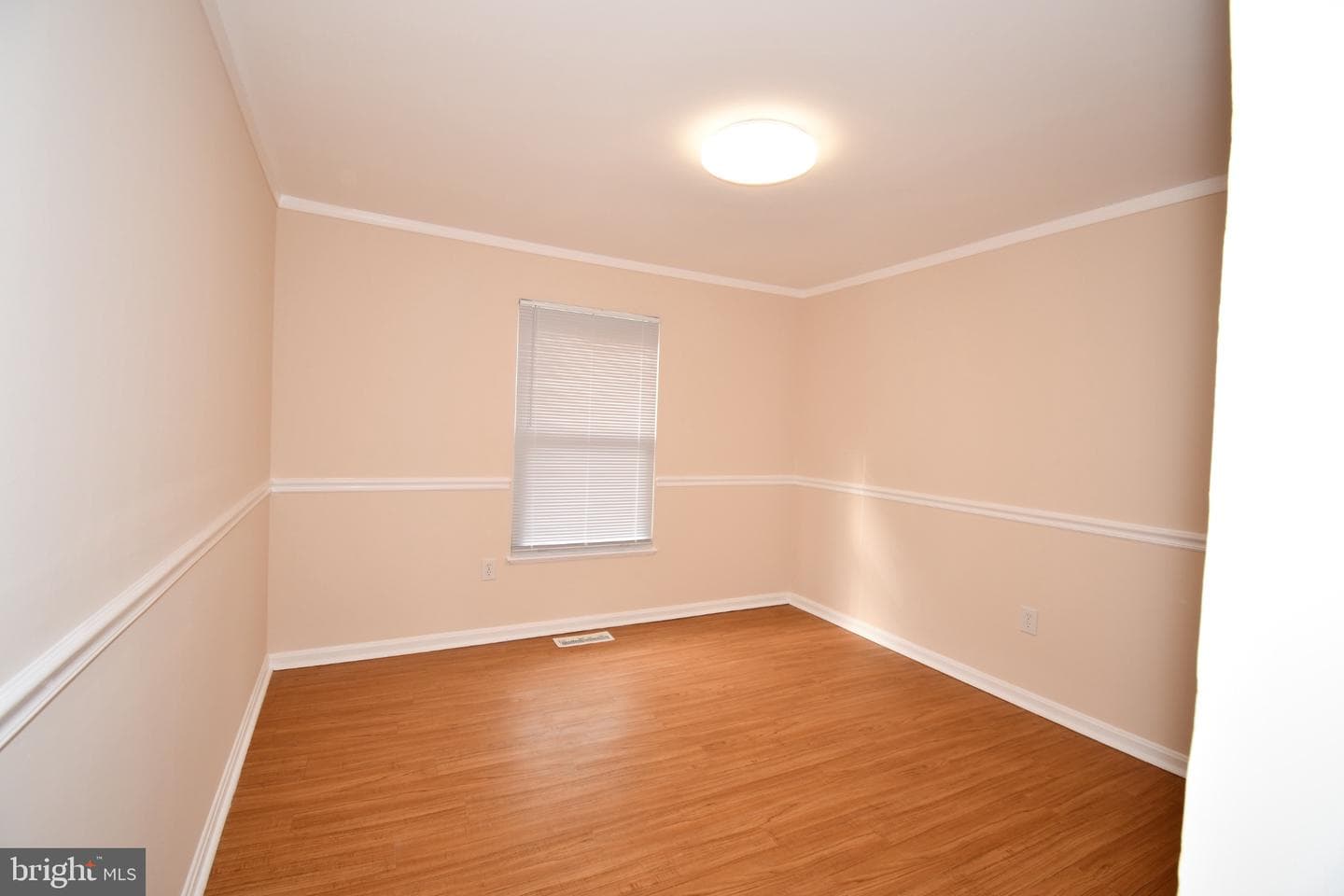 1666 Colonial Way photo 39