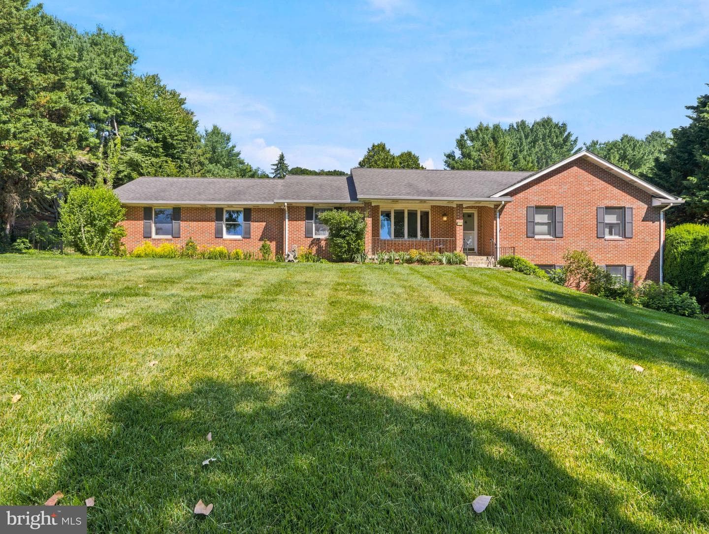 5212 Ernie Lane photo 1