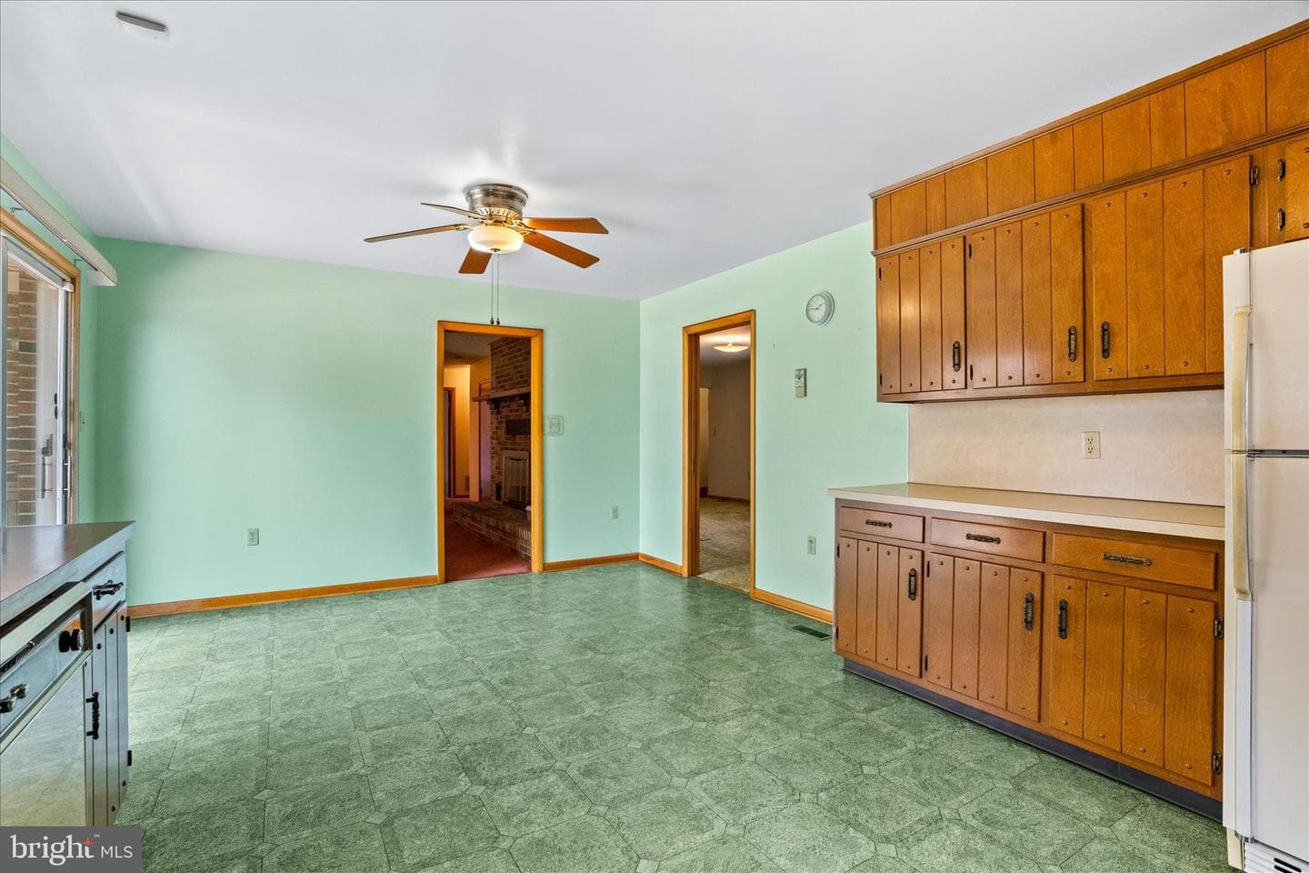 12 Caroline Drive photo 18