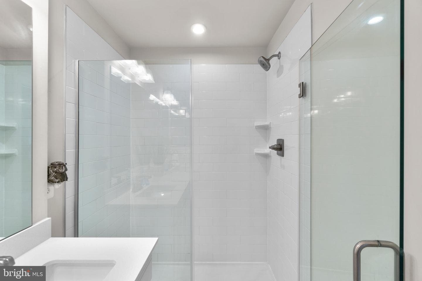 5904 Etterbeek Street photo 25