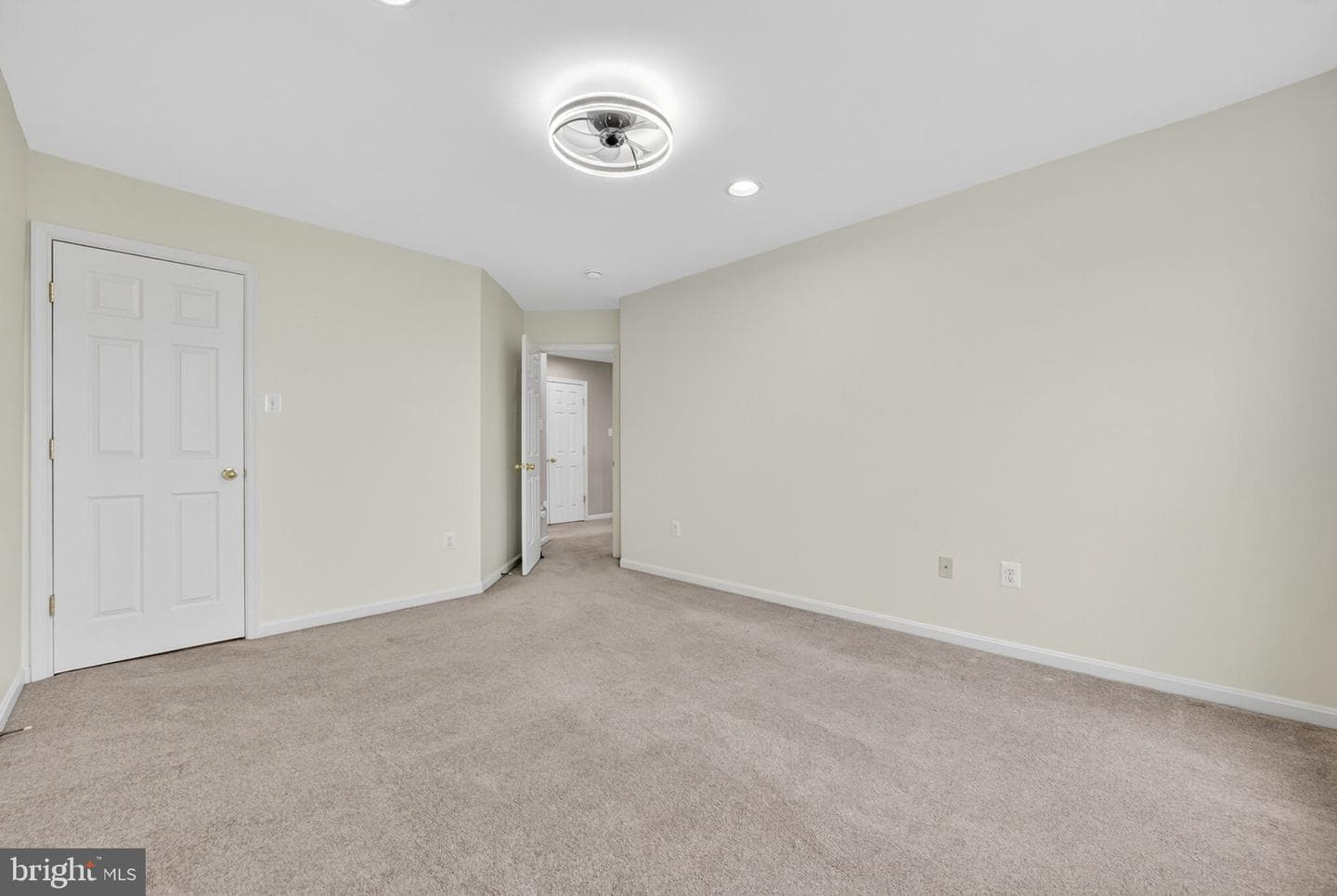 231 Marley Street photo 33