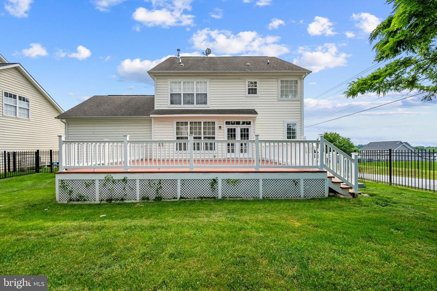 231 Marley Street photo 50