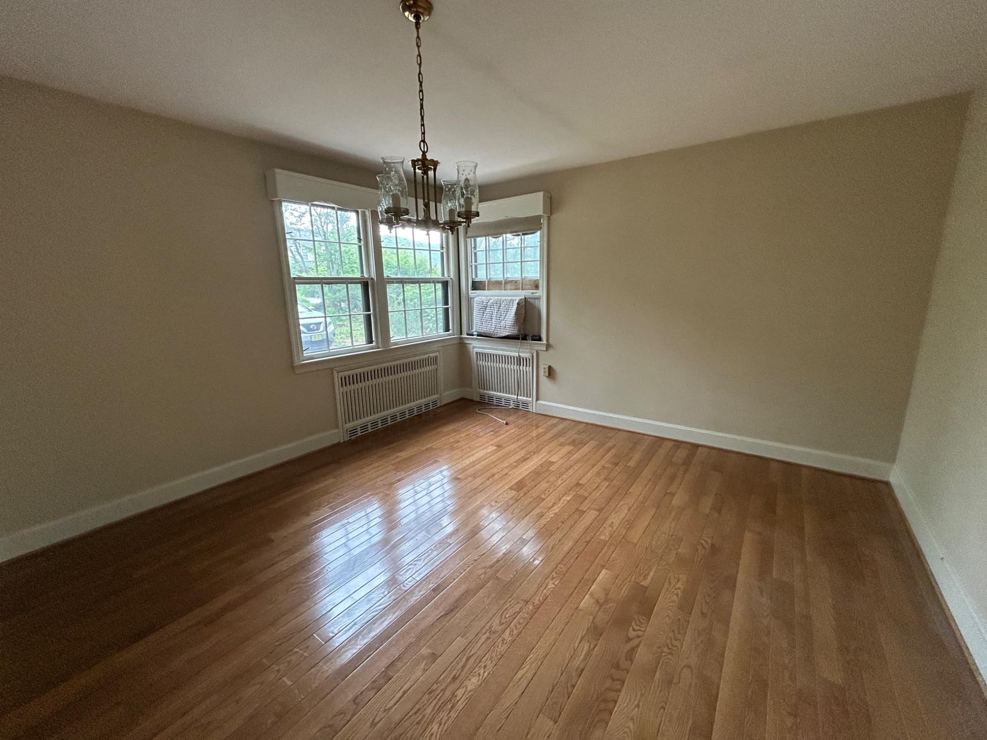 17233 Mountain View Road photo 3