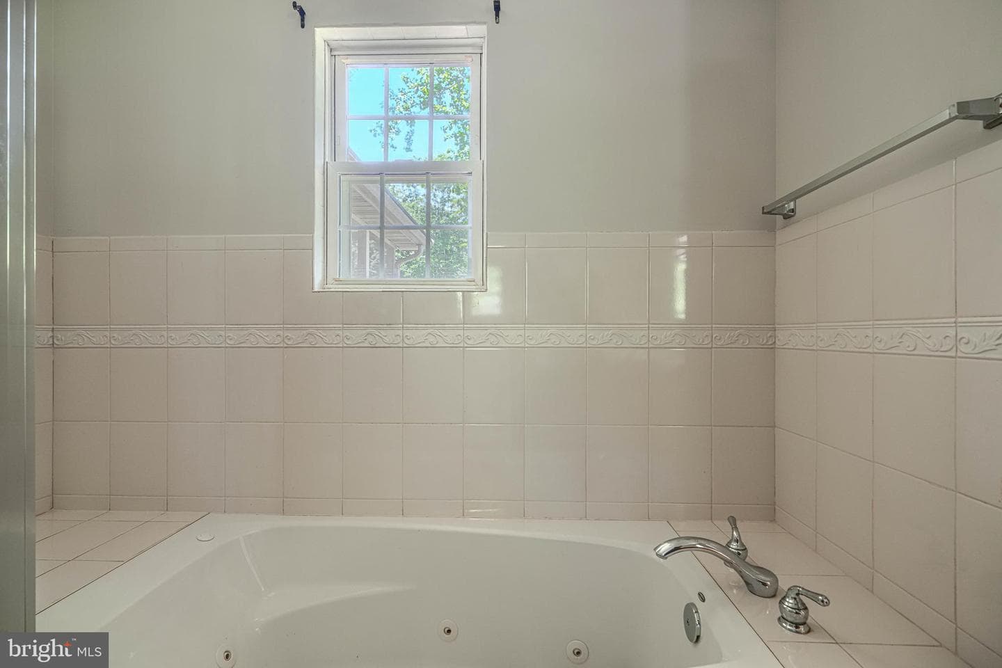 1002 Midvale Avenue photo 29