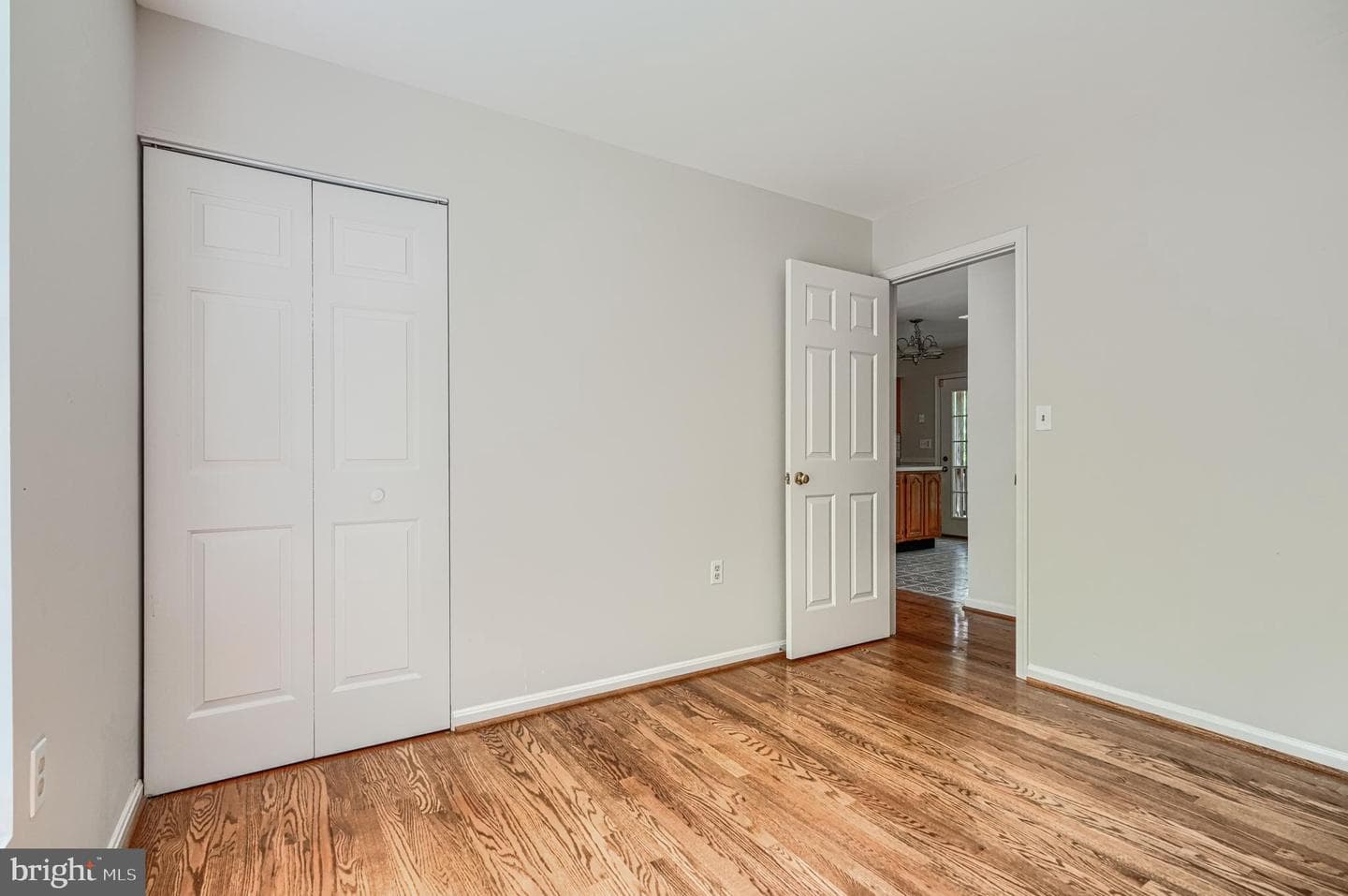 1002 Midvale Avenue photo 32