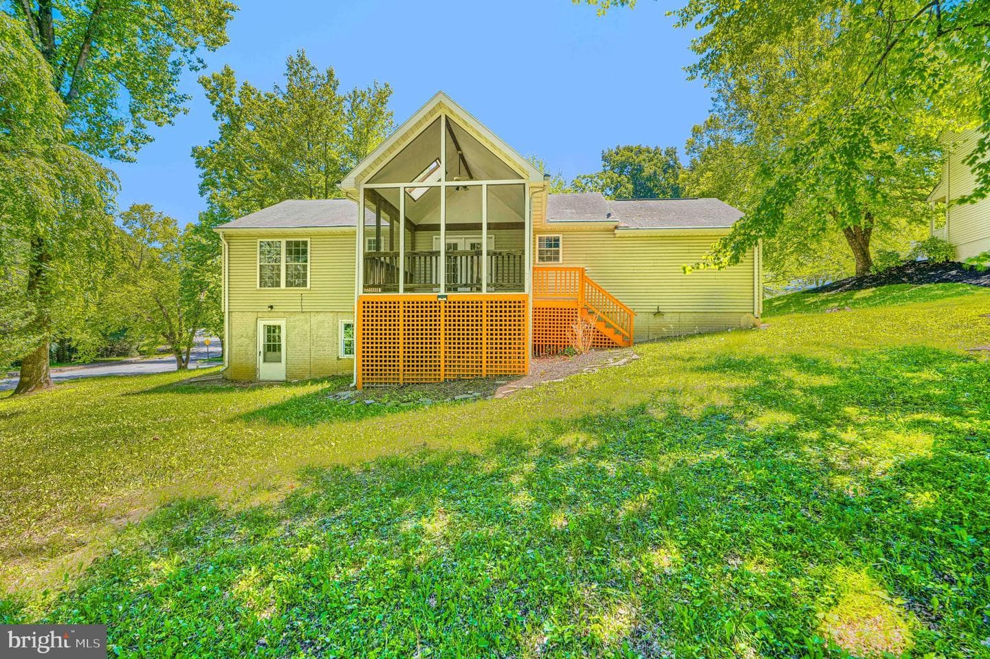 1002 Midvale Avenue photo 47