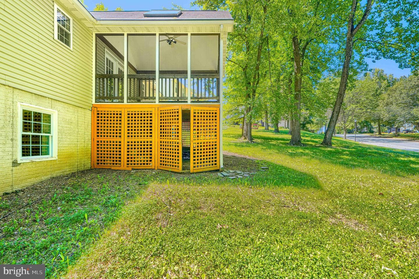 1002 Midvale Avenue photo 49