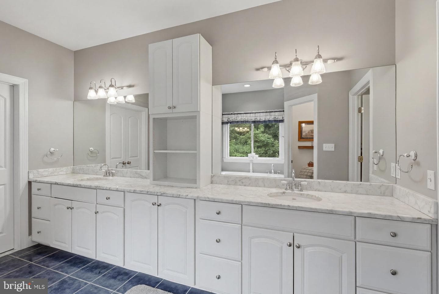 7020 Debold Road photo 26
