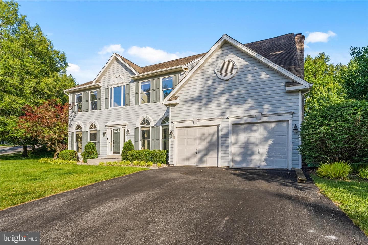 9009 Shadybrook Drive